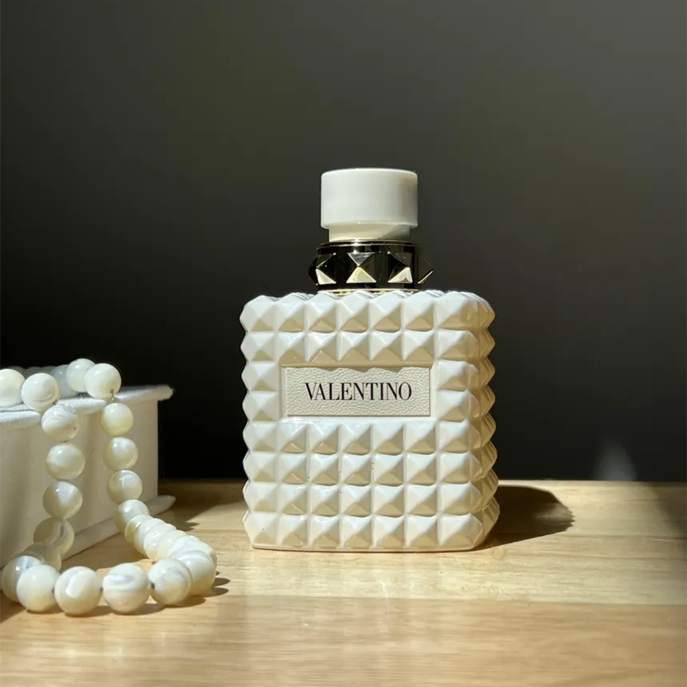 Buy Valentino Donna Born in Roma Ivory Eau de Parfum Online In India at Scentira