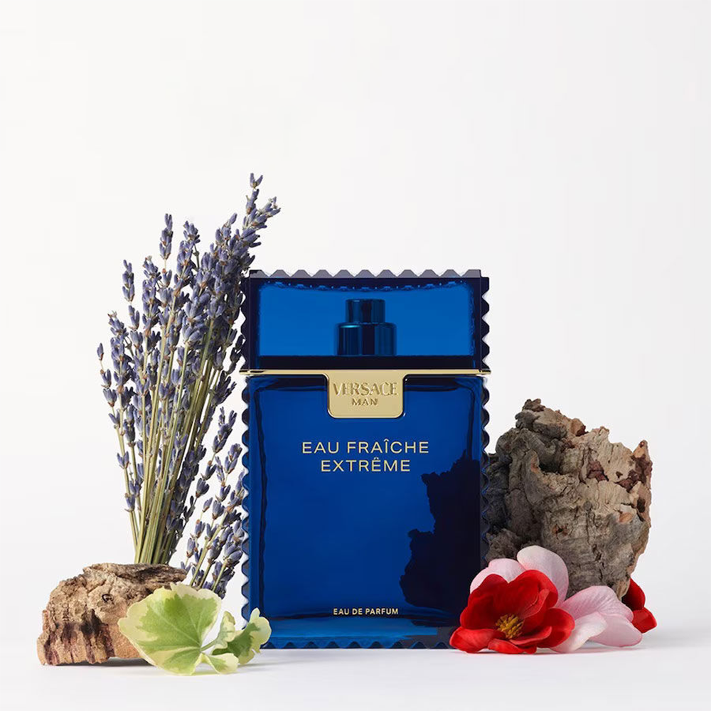 Buy Versace Eau Fraiche Extreme Pour Homme Eau de Parfum Online In India at Scentira